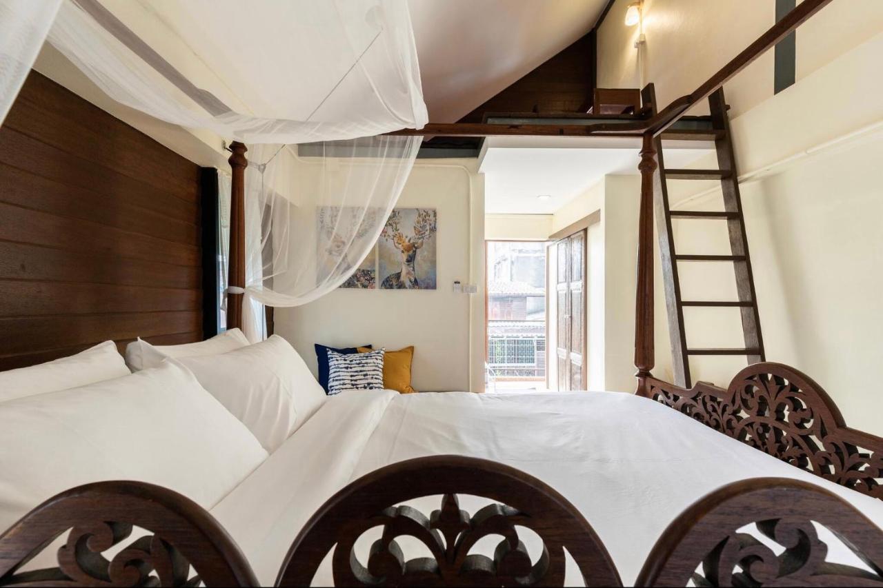 Baan Boon Bed and Breakfast Bangkok Buitenkant foto
